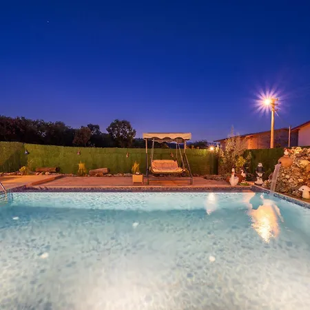 וילה Guenes קס